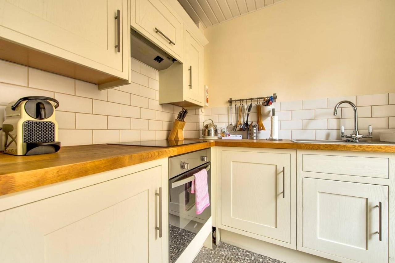 Joivy Amazing Location! Lovely Rose St In New Town * EDI