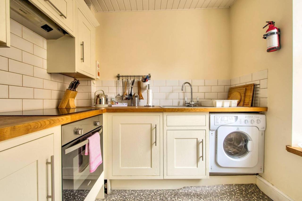 Joivy Amazing Location! Lovely Rose St In New Town * EDI