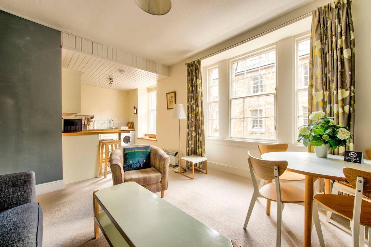 Joivy Amazing Location! Lovely Rose St In New Town Apartment EDI